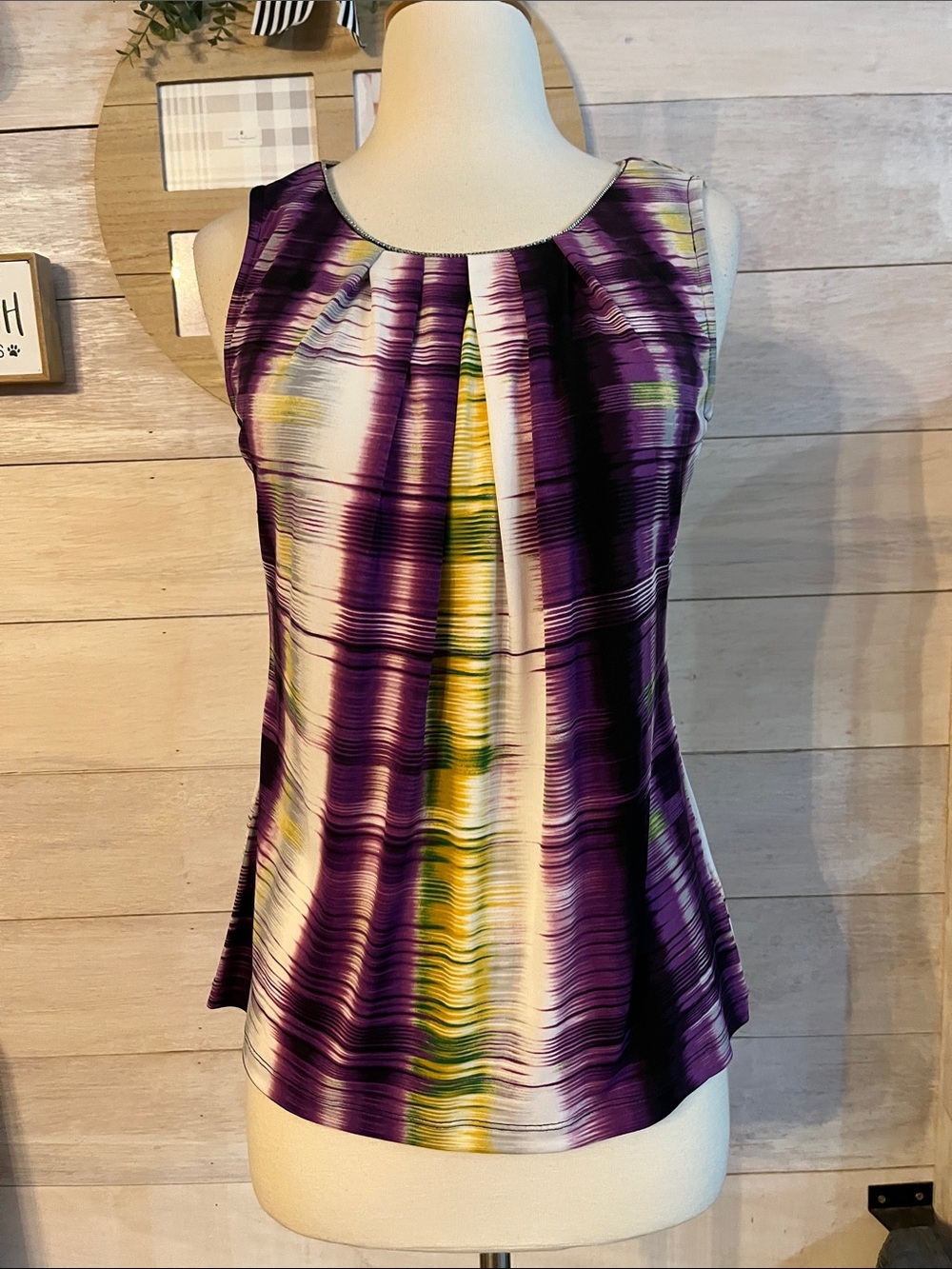 Worthington Sleeveless Pleated Tank in Purple, Green and White S Petite